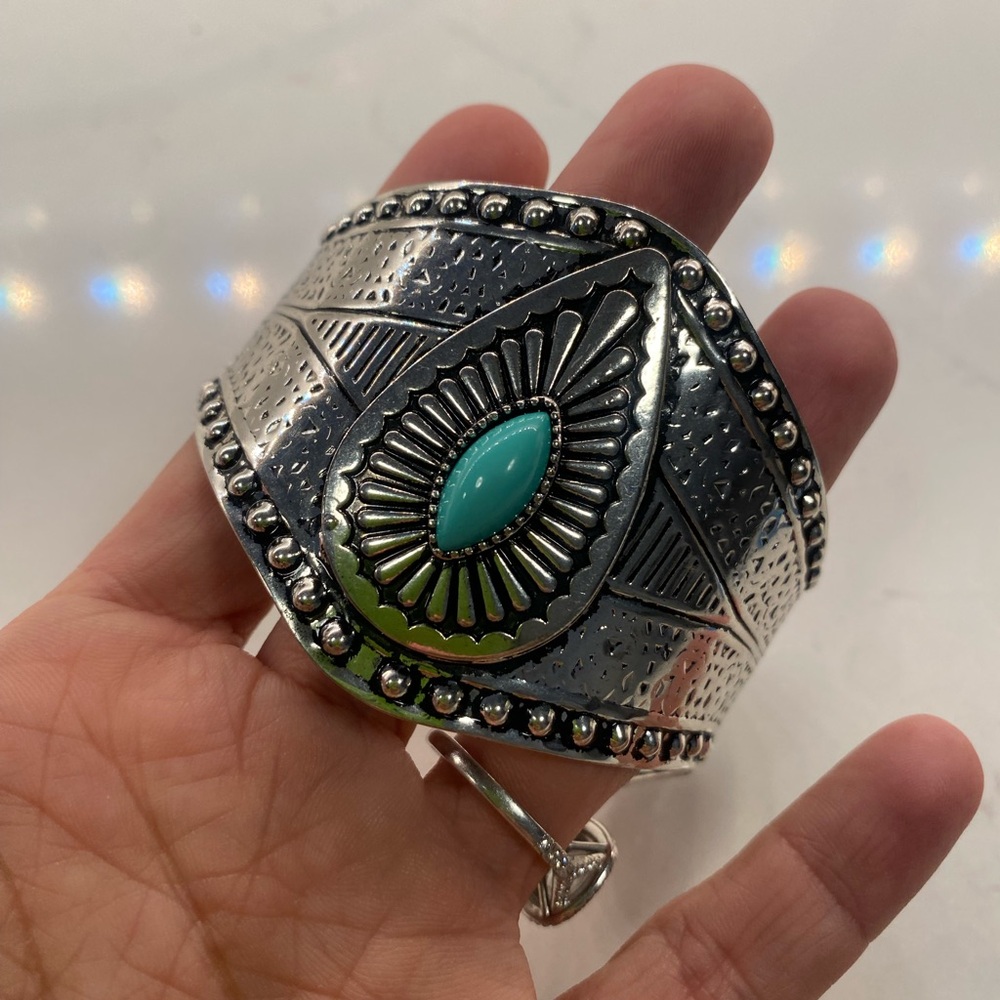 Silver and Turquoise Women's Bracelet